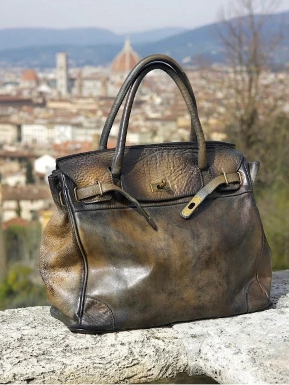 Dillaneto Siena Washed Calfskin Leather Bag Distressed Black Brown/Loved Leather - Picture 2 of 11